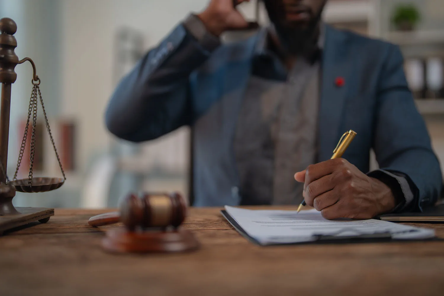 When to Hire a Personal Injury Lawyer